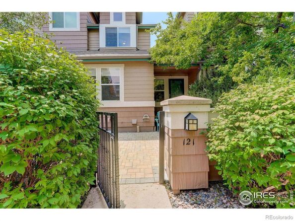 121 Rowena Place, Lafayette CO 80026