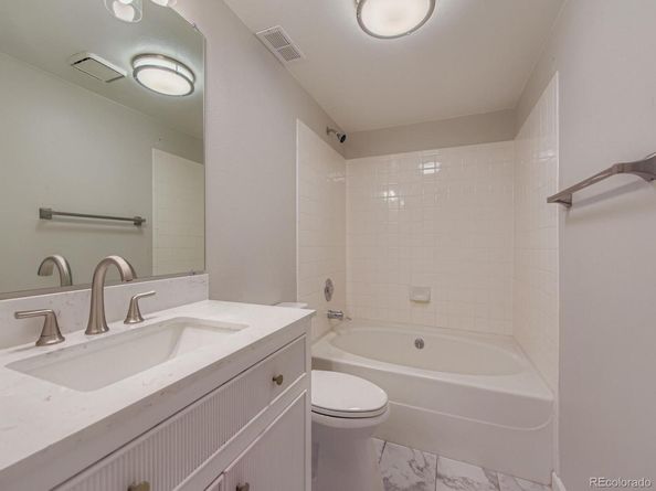 6761 S Ivy Way B4, Centennial CO 80112