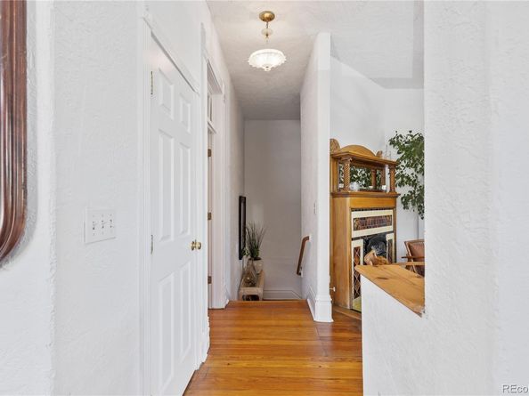 1942 W 33rd Avenue, Denver CO 80211