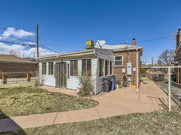 2330 W 46th Avenue, Denver CO 80211