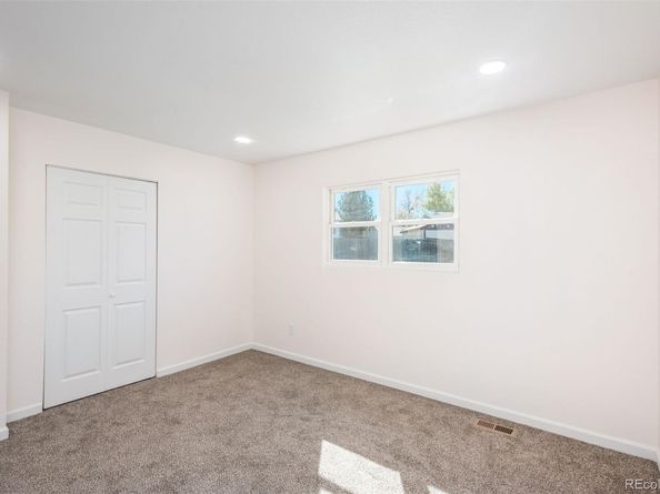 1961 Danube Way, Aurora CO 80011