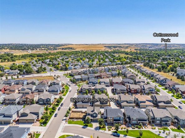 8208 S Trails Edge Way, Centennial CO 80112