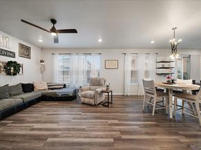 8208 S Trails Edge Way, Centennial CO 80112
