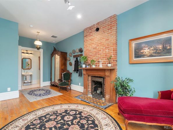 2721 Curtis Street, Denver CO 80205
