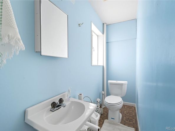 Undisclosed Address #2999922, Aurora CO 80010