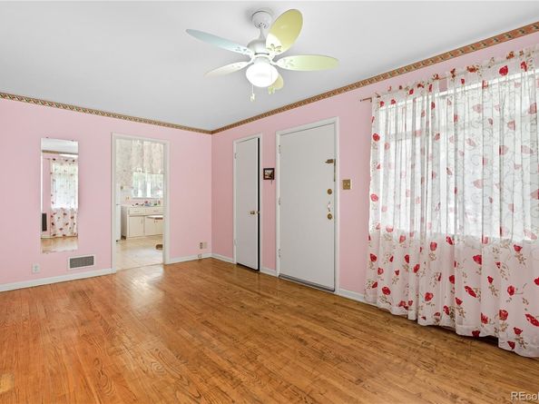 Undisclosed Address #2999922, Aurora CO 80010