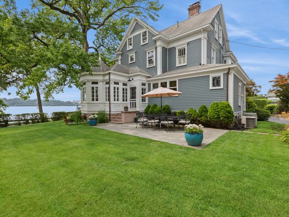 28 Shore Road, Queens NY 11363