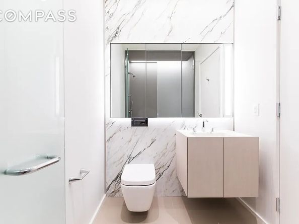 121 East 22nd Street N205, New York NY 10010