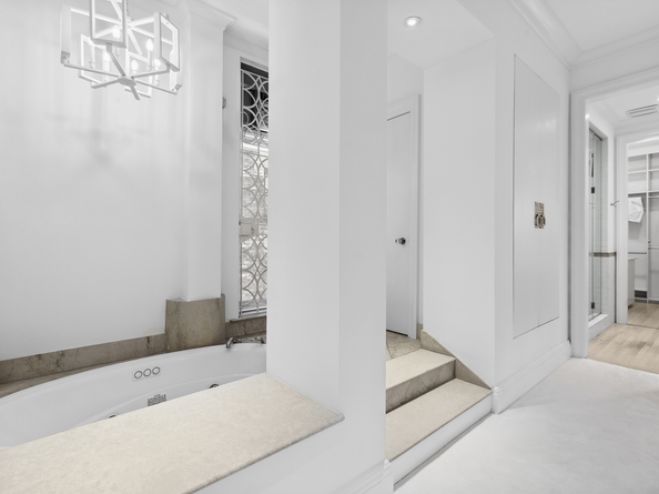 35 East 12th Street 2AB, New York NY 10003
