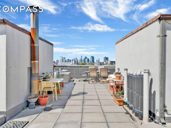 36 Russell Street 22, Brooklyn NY 11222