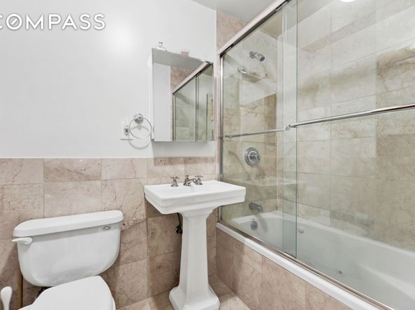 36 Russell Street 22, Brooklyn NY 11222