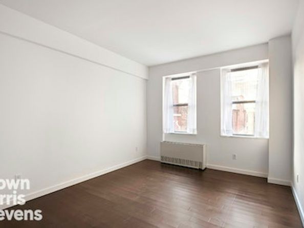 27 West 19th Street 7, New York NY 10011