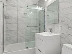 201 East 17th Street 30F, New York NY 10003