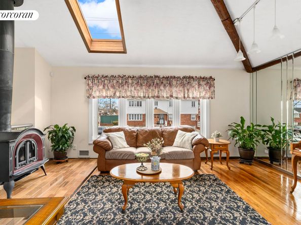 2102 East 73rd Street, Brooklyn NY 11234