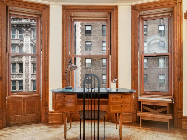 205 West 57th Street 6AC, New York NY 10019