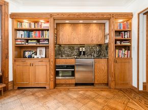 205 West 57th Street 6AC, New York NY 10019