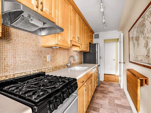 35 Park Avenue 5J, New York NY 10016