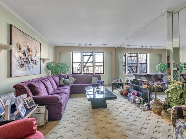 69-10 Yellowstone Boulevard 210, Queens NY 11375