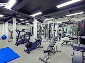 350 Bleecker Street 2N, New York NY 10014