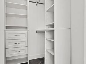11-12 44th Drive 2A, Queens NY 11101