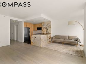 415 Main Street 9D, New York NY 10044