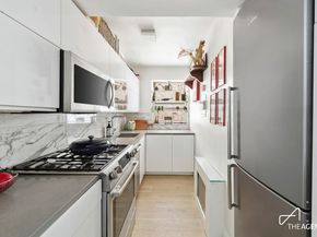 321 East 45th Street 7G, New York NY 10017