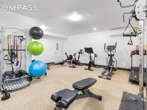 5-25 47th Road 2A, Queens NY 11101