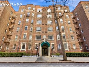 525 East 89th Street 1D, New York NY 10128