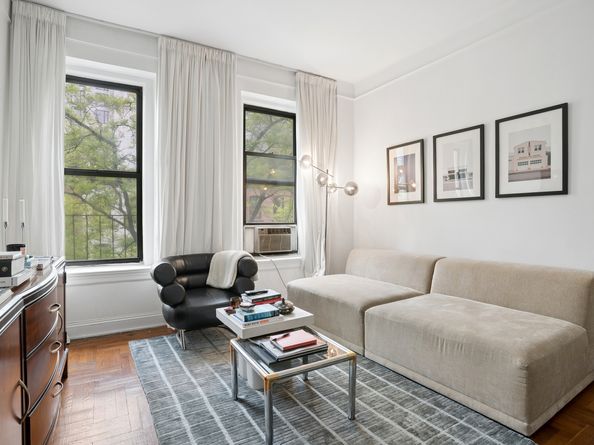 317 East 18th Street 4A, New York NY 10003