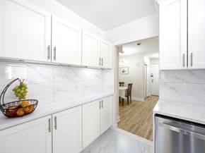 46-01 39th Avenue 314, Queens NY 11104
