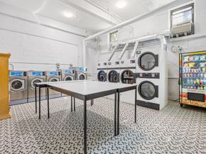 46-01 39th Avenue 314, Queens NY 11104