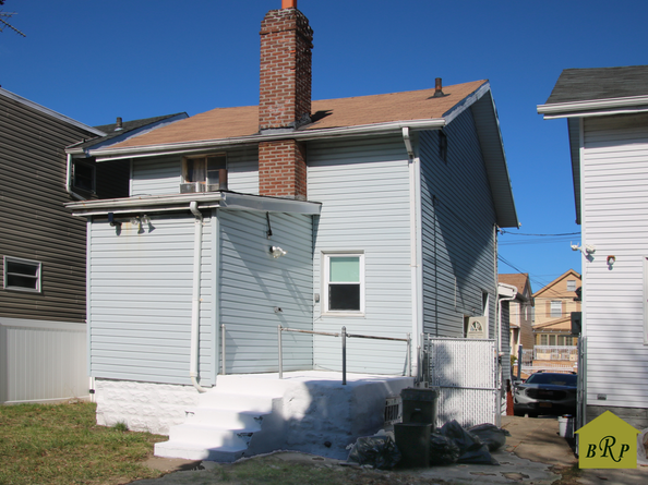 8906 Ave L, Brooklyn NY 11236