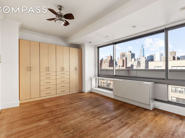 242 East 25th Street 12B, New York NY 10010