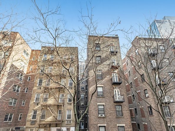 333 East 34th Street 2M, New York NY 10016