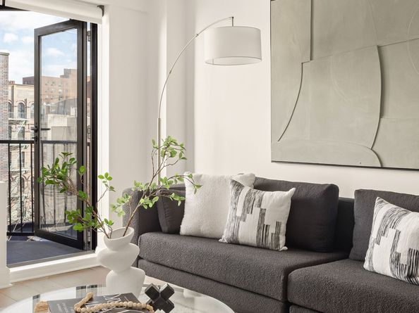 533 East 12th Street 6D, New York NY 10009