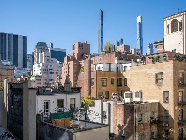 650 Park Avenue 9A, New York NY 10065