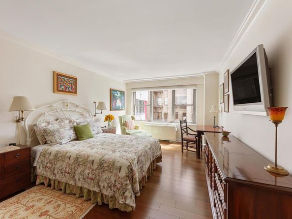 650 Park Avenue 9A, New York NY 10065