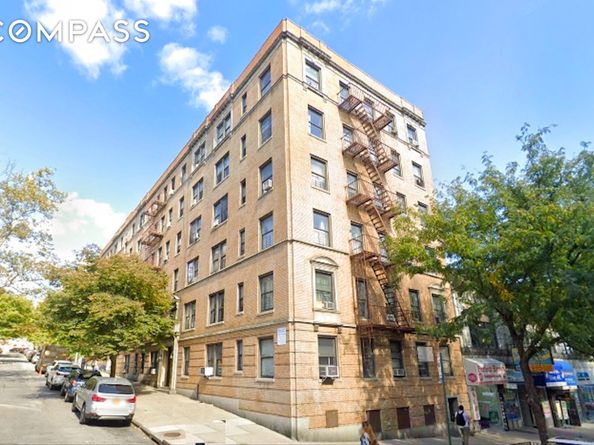 8 Magaw Place 22B, New York NY 10033