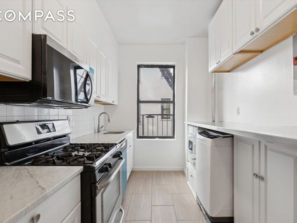 8 Magaw Place 22B, New York NY 10033