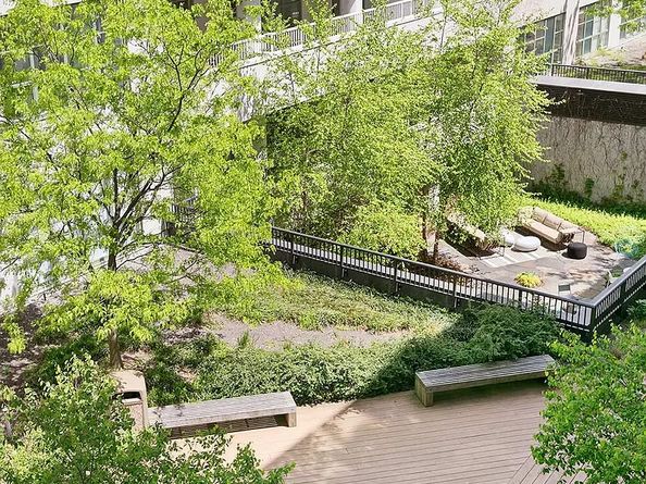 184 Kent Avenue D601, Brooklyn NY 11249