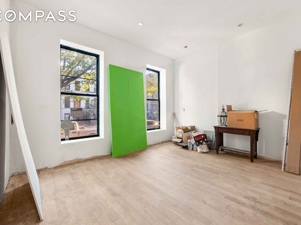 913 Lafayette Avenue, Brooklyn NY 11221