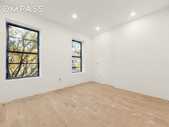 913 Lafayette Avenue, Brooklyn NY 11221