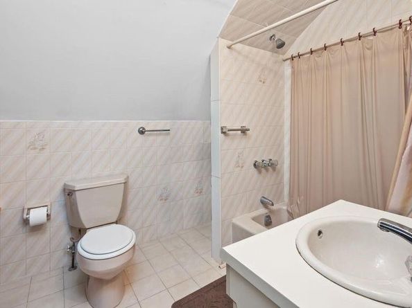 8210 Fort Hamilton Parkway, Brooklyn NY 11209