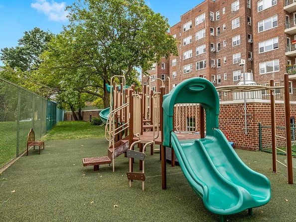 3750 Hudson Manor Terrace 5CW, Bronx NY 10463