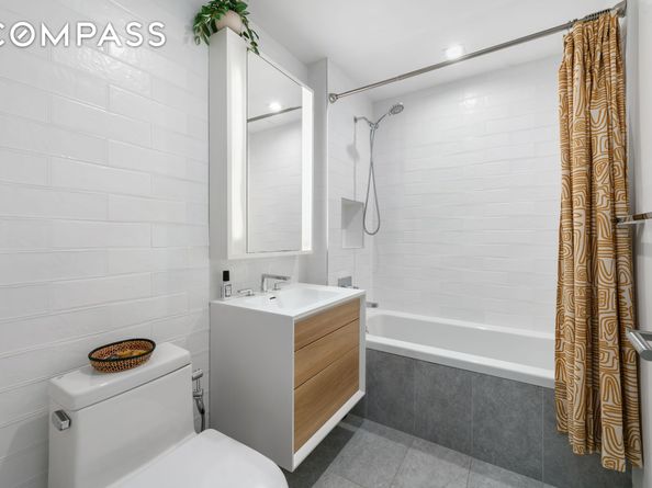 264 Webster Avenue PH811, Brooklyn NY 11230