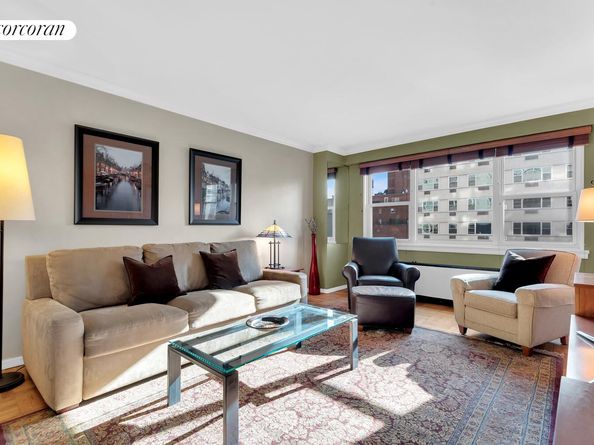 101 West 12th Street 11P, New York NY 10011