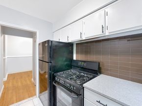 5235 Post Road 2C, Bronx NY 10471