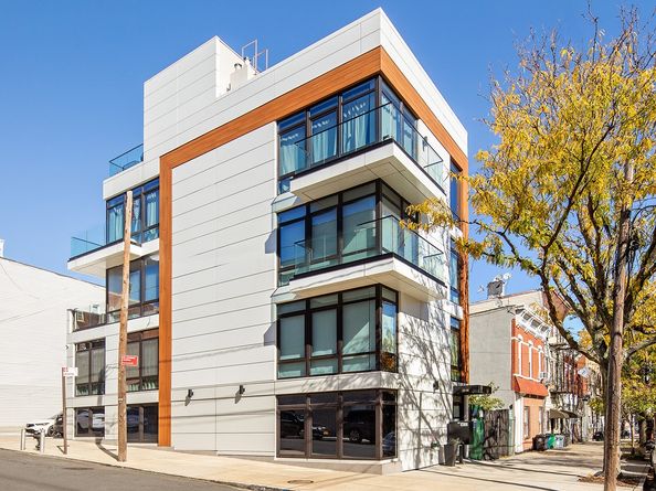 20-48 Steinway Street 1B, Queens NY 11105