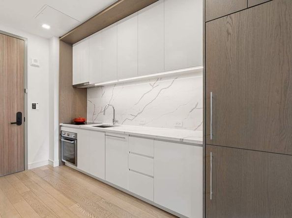 45-30 Pearson Street 4G, Queens NY 11101