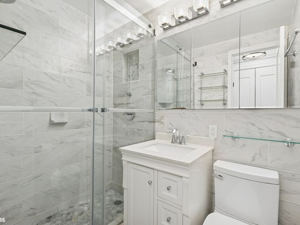 330 3rd Avenue 10B, New York NY 10010